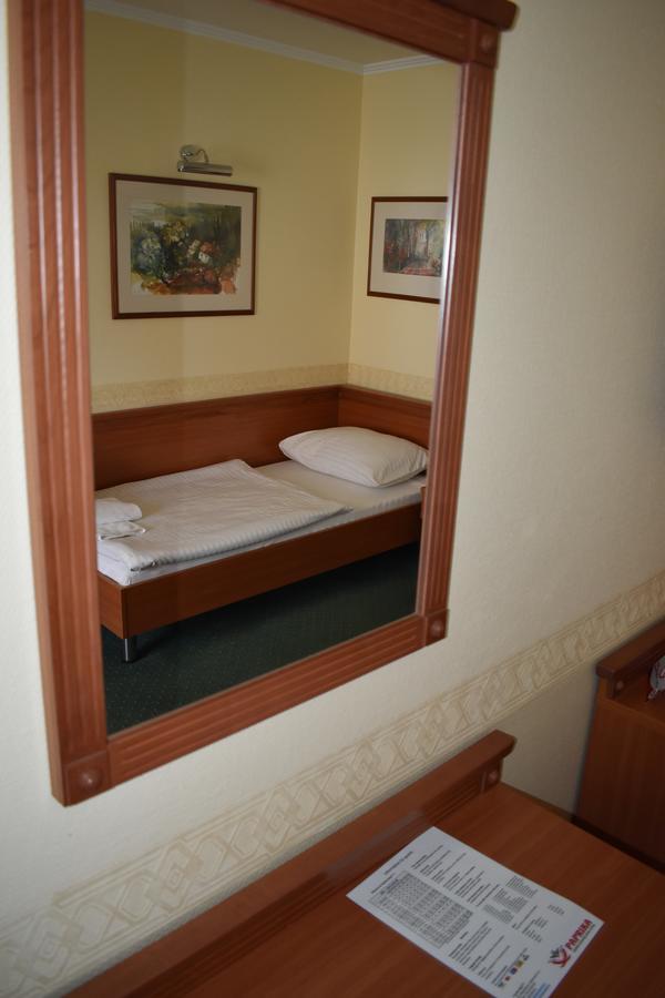 Paprika Panzio Bed & Breakfast Hegyeshalom Exterior foto